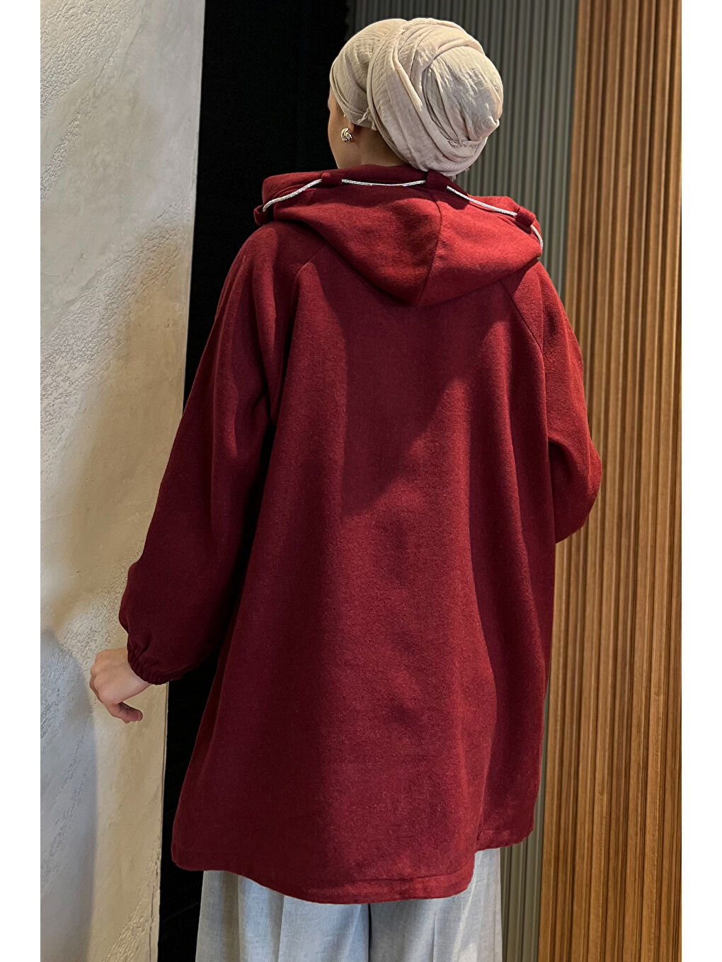 Bordo Fermuarlı Kapüşonlu Tesettür Kaşe Ceket-6