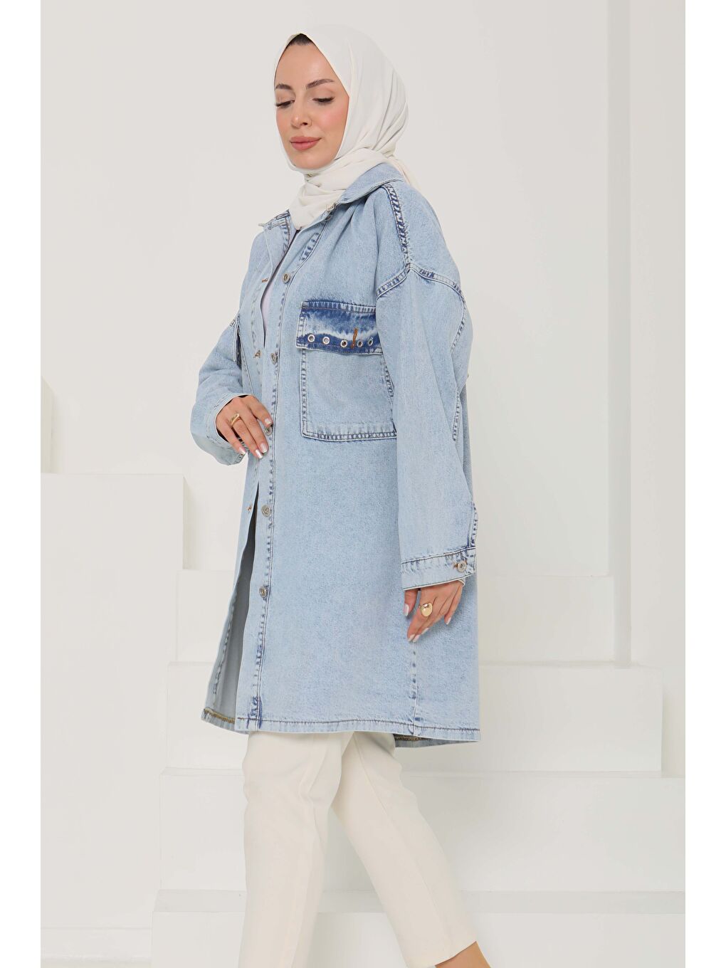 Kadın Oversize Kuş Gözü Cepli Jean Ceket Buz Mavi   26579-2