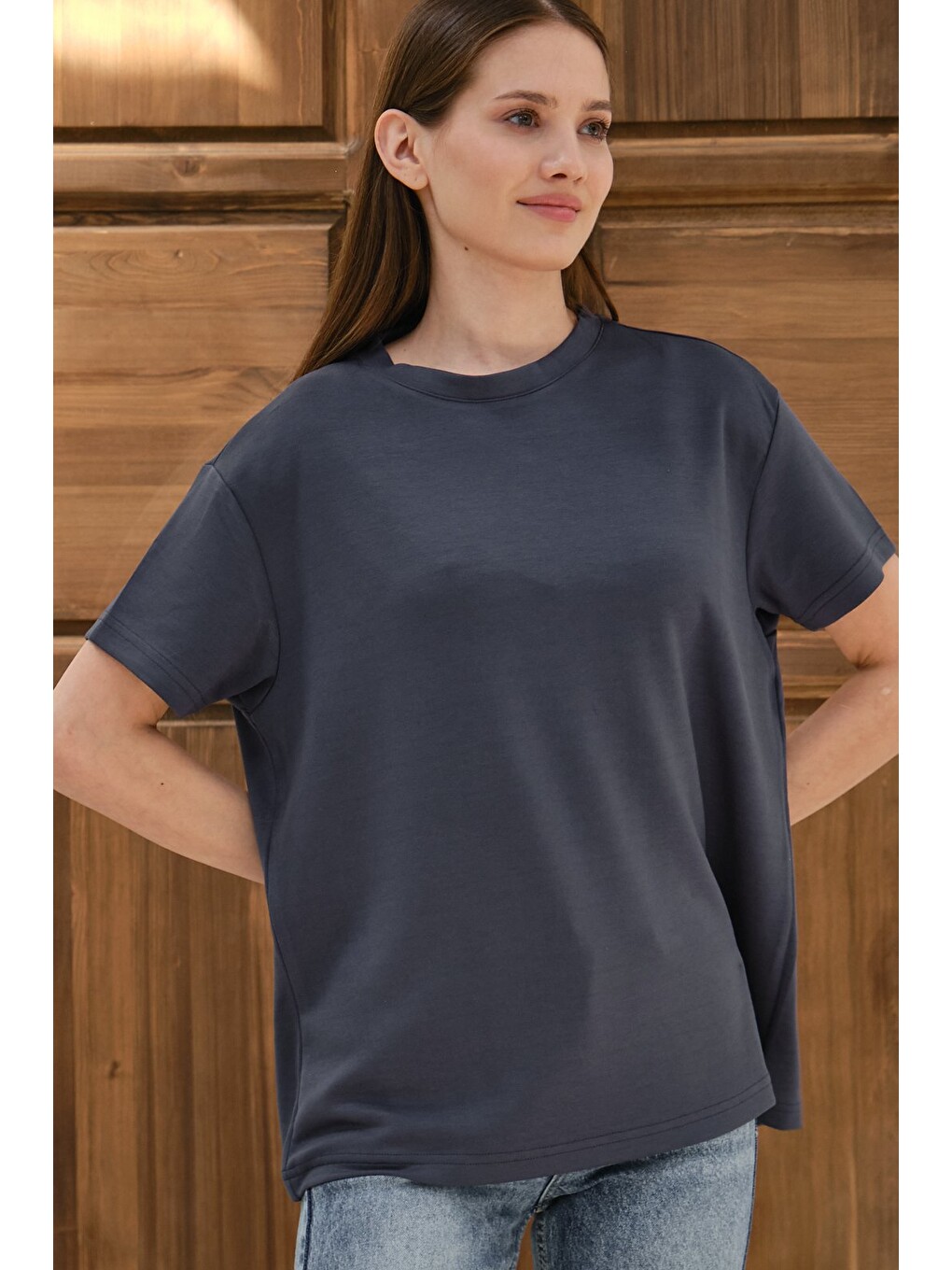 Gri Kadın Modal Kumaş Basic Oversize Tişört Bisiklet Yaka Günlük Salaş Tişört-1