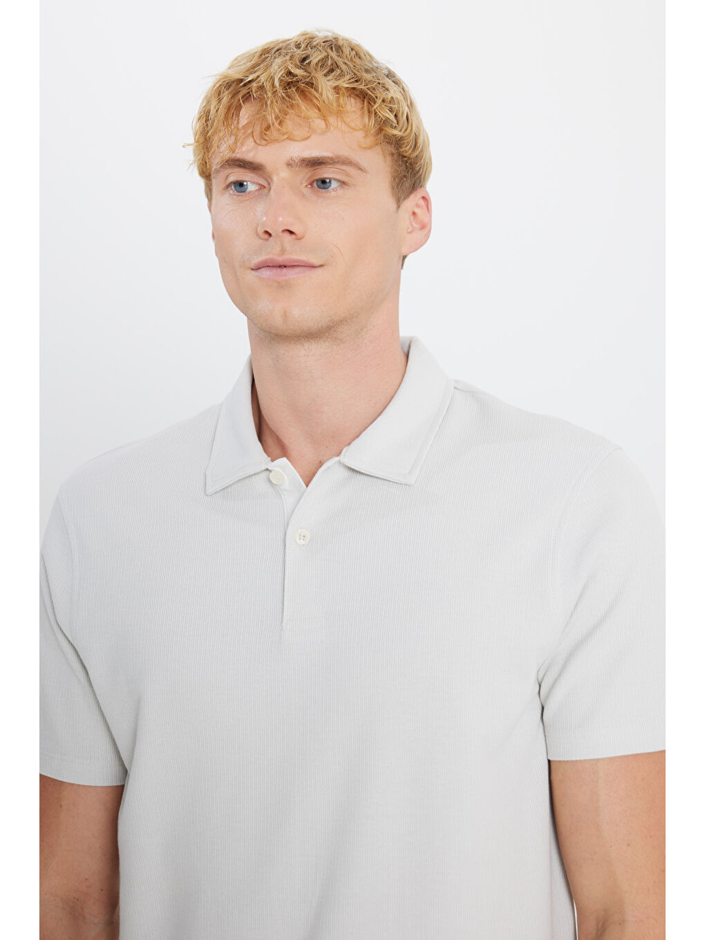 Erkek Ekru %100 Pamuk Slim Fit Dar Kesim Polo Yaka Jakarlı Tişört-3