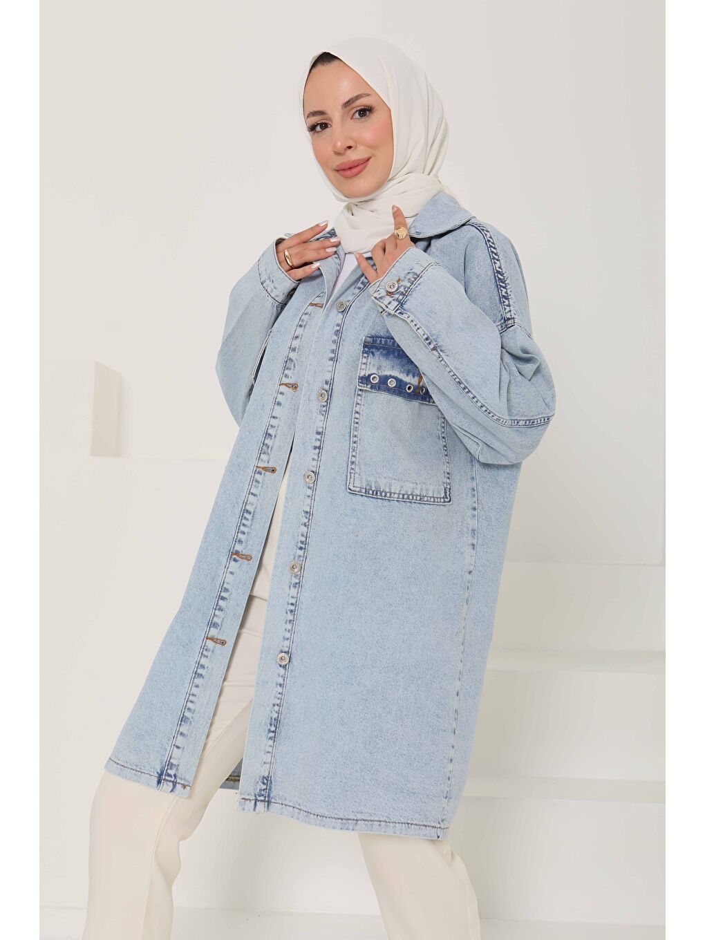 Kadın Oversize Kuş Gözü Cepli Jean Ceket Buz Mavi   26579-3