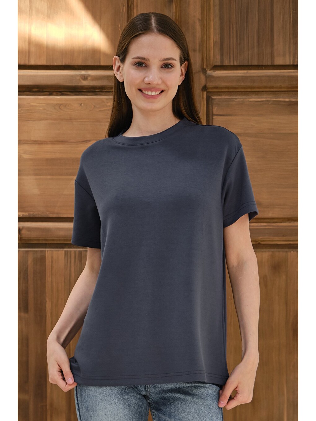 Gri Kadın Modal Kumaş Basic Oversize Tişört Bisiklet Yaka Günlük Salaş Tişört-4