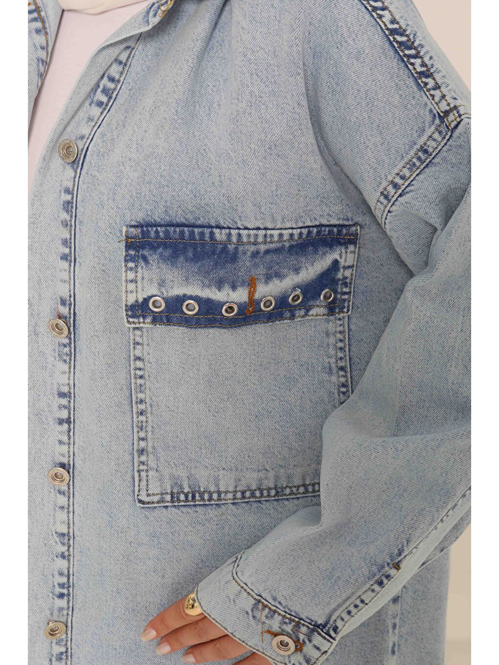 Kadın Oversize Kuş Gözü Cepli Jean Ceket Buz Mavi   26579-5