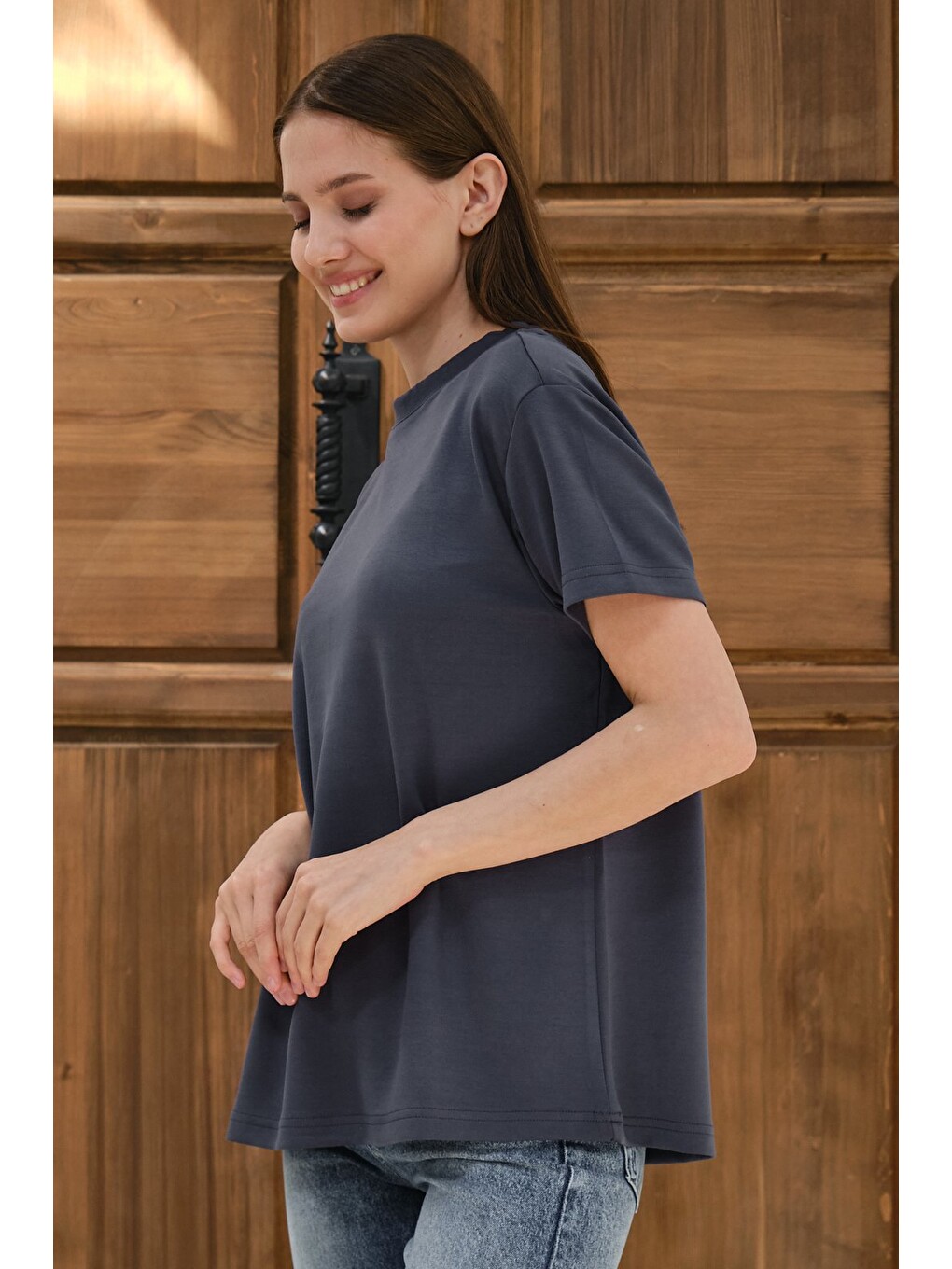 Gri Kadın Modal Kumaş Basic Oversize Tişört Bisiklet Yaka Günlük Salaş Tişört-5