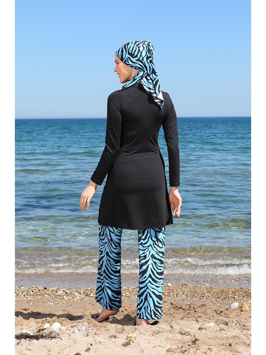 Siyah Bolpaça Fularlı Tasarım Kapalı Tesettür Mayo 3361-5