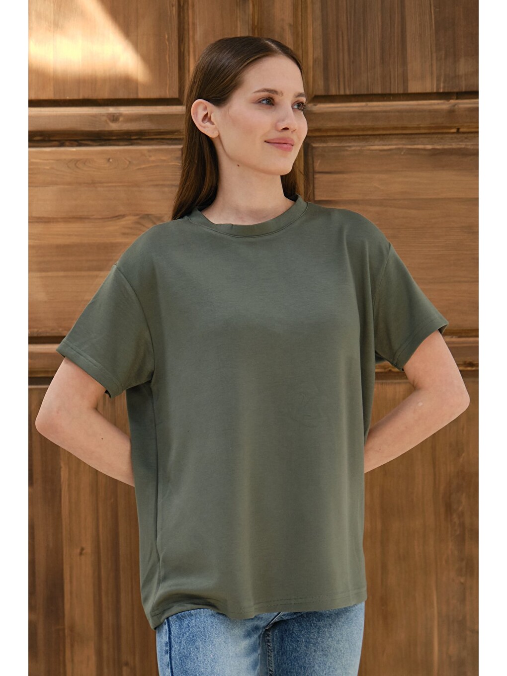 Yeşil Kadın Modal Kumaş Basic Oversize Tişört Bisiklet Yaka Günlük Salaş Tişört-2