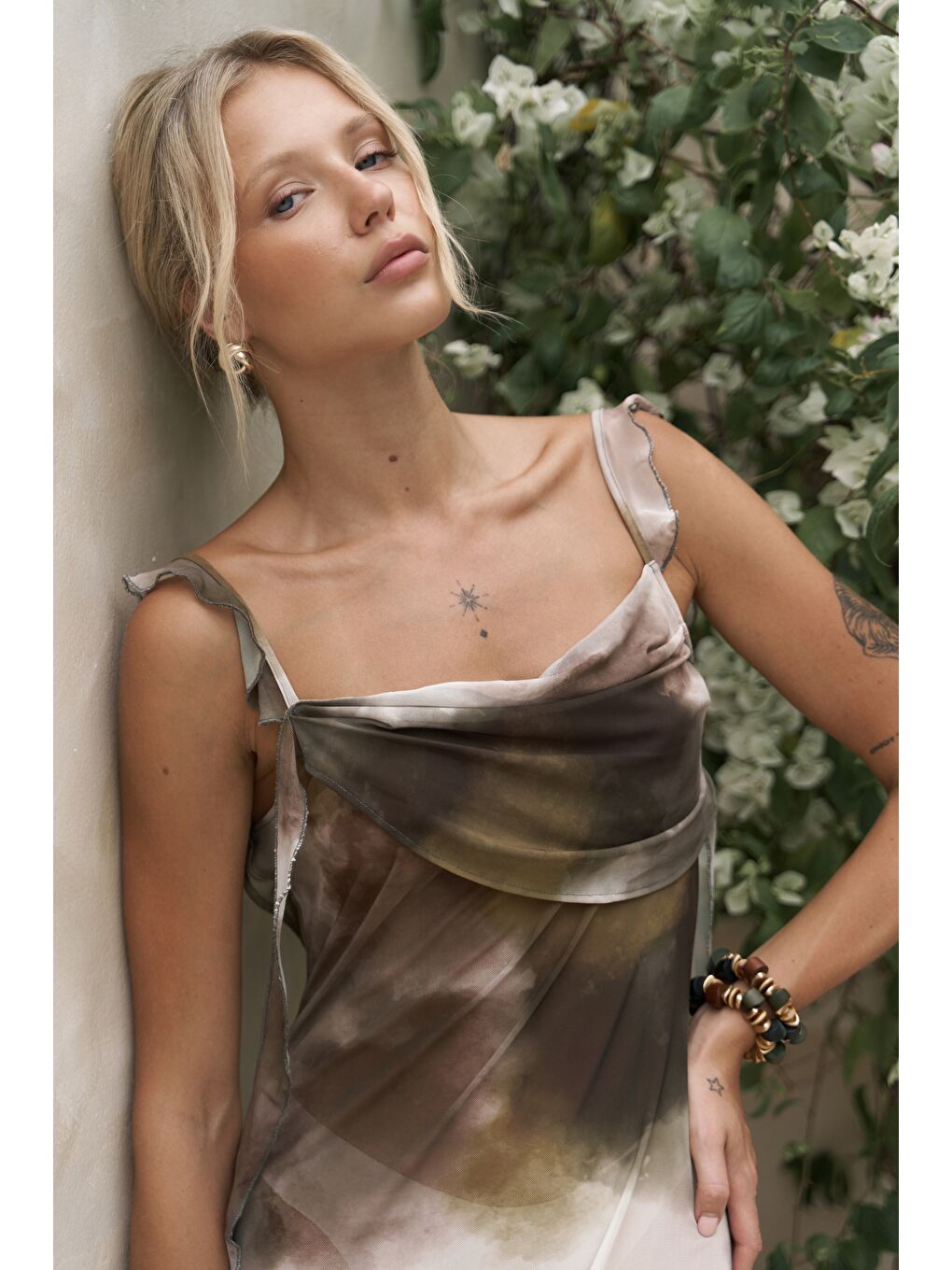 Magi Fırfır Detay Yeşil Uzun Elbise