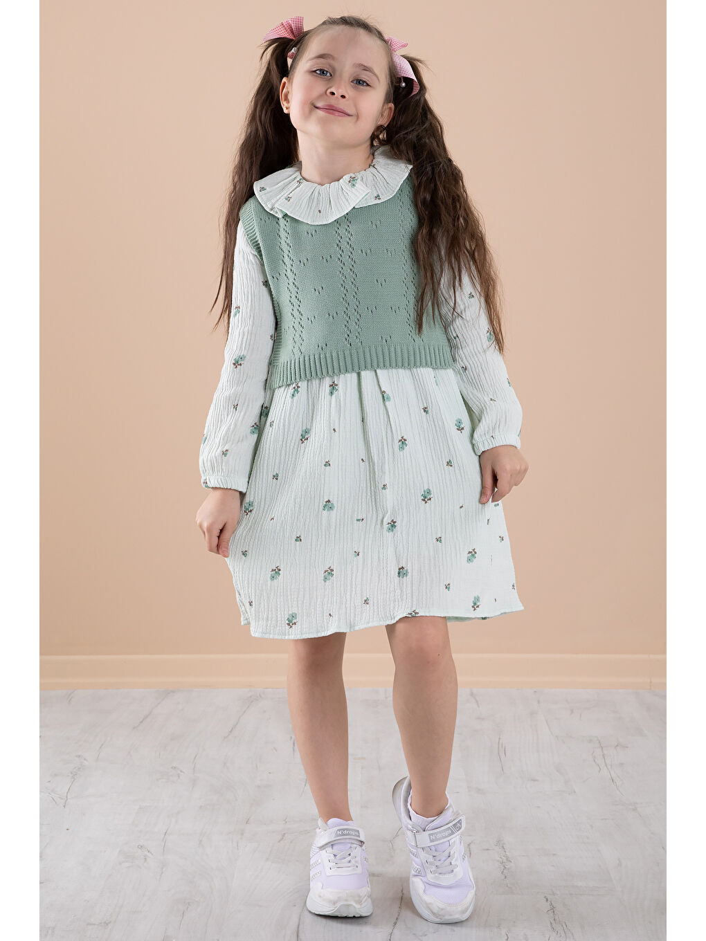 Yeşil Çiçek Desenli Süveterli Kız Çocuk Elbise 20226-3