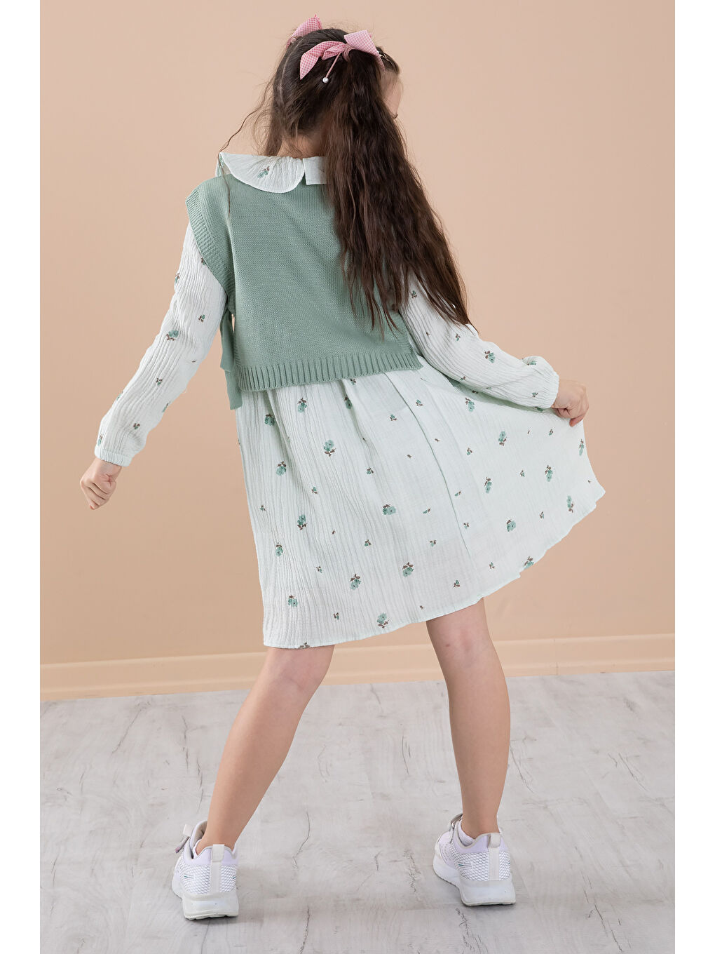 Yeşil Çiçek Desenli Süveterli Kız Çocuk Elbise 20226-4