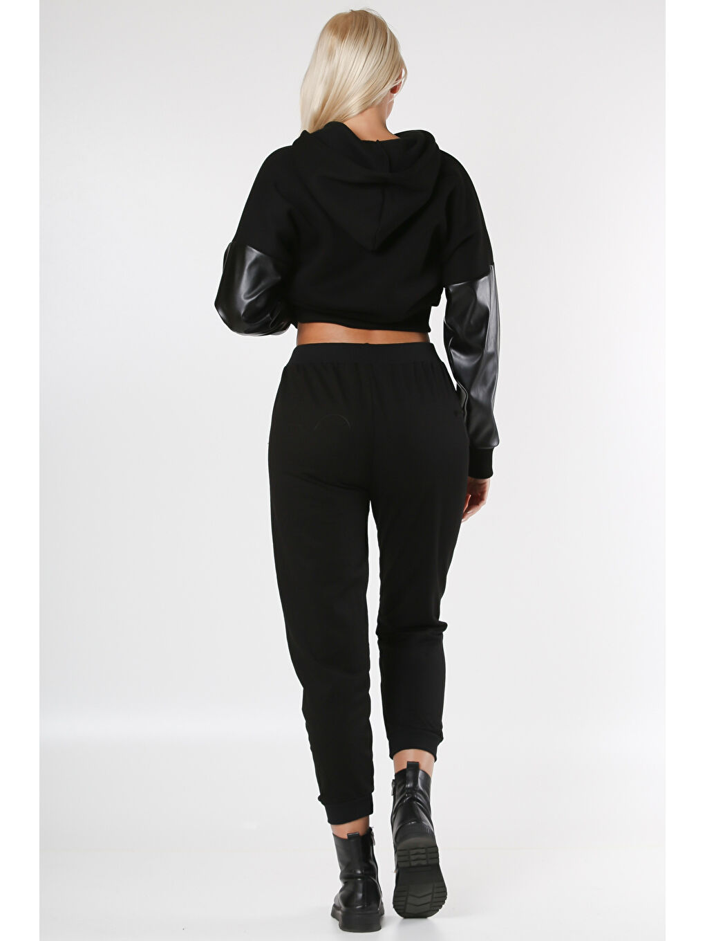 Siyah Aplikeli Jogger Lastik Bel Jogger Paça Örme Pantolon-1