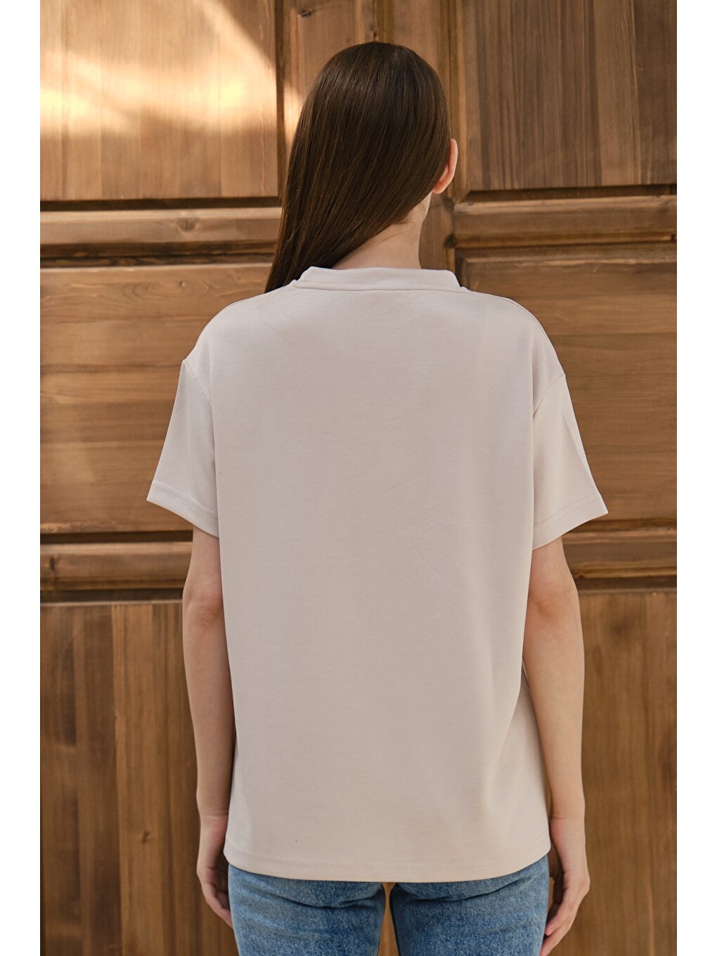 Bej Kadın Modal Kumaş Basic Oversize Tişört Bisiklet Yaka Günlük Salaş Tişört-4
