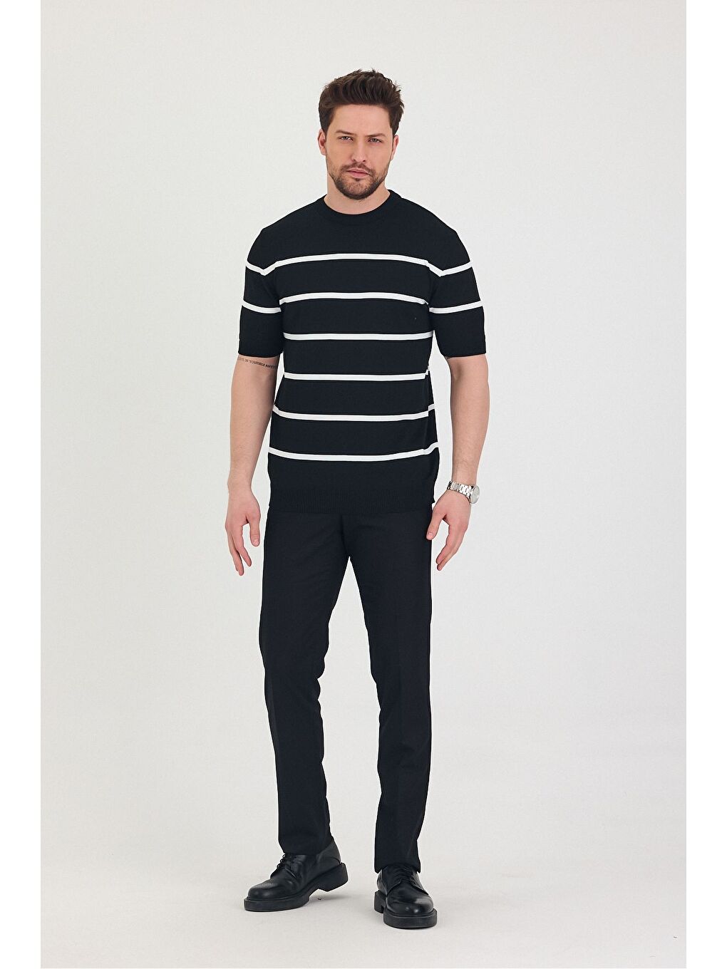 Siyah Erkek Bisiklet Yaka Kalın Çizgi Detaylı Kısa Kollu Ince Triko Tişört-2