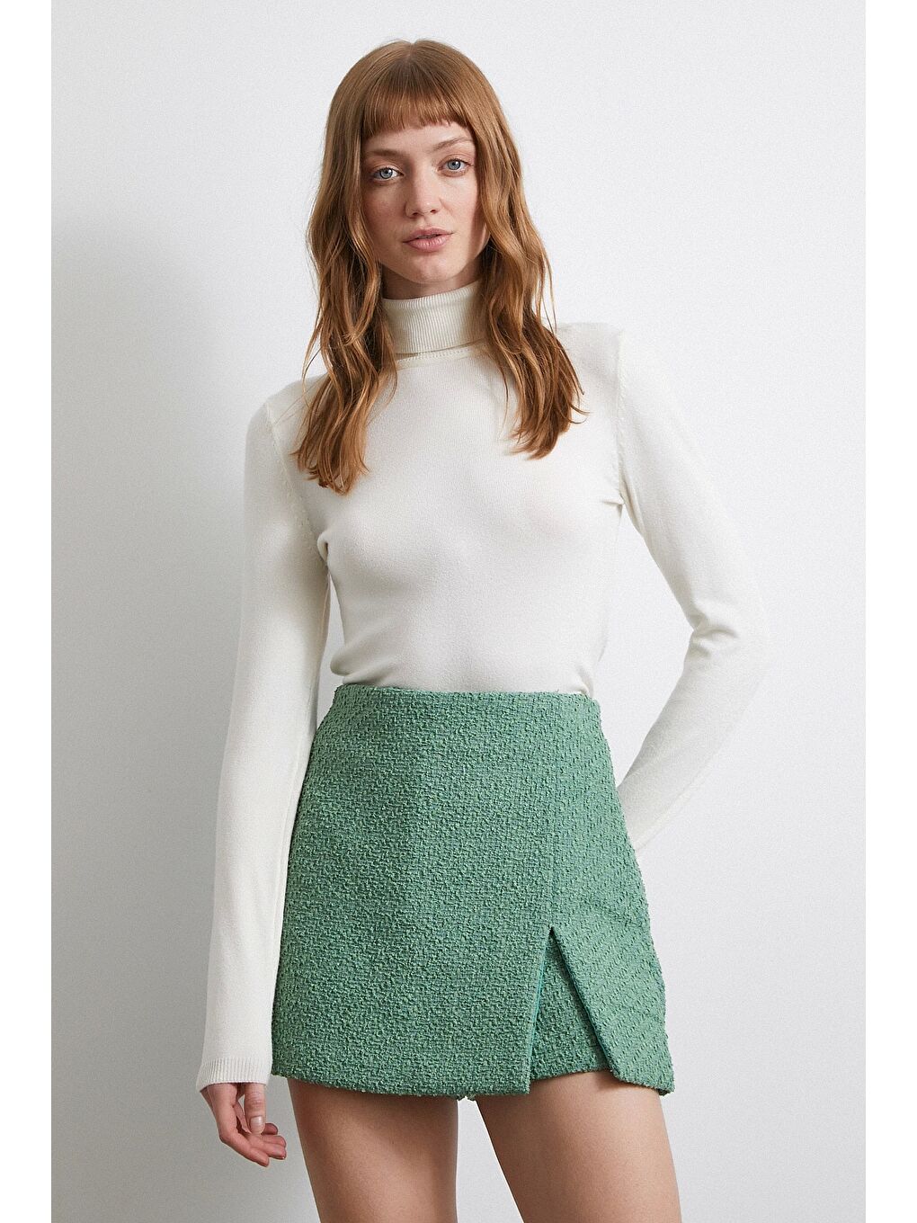 Yırtmaçlı Şort Etek Yeşil-1