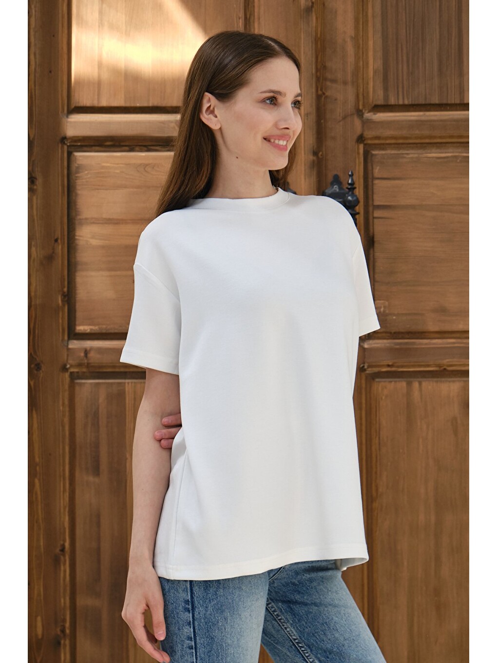 Ekru Kadın Modal Kumaş Basic Oversize Tişört Bisiklet Yaka Günlük Salaş Tişört-5