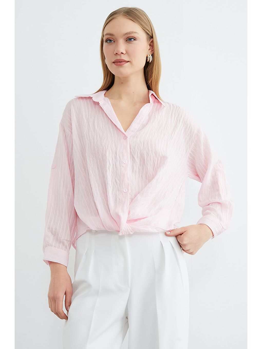 Pembe Çizgili Önü Düğümlü Gömlek