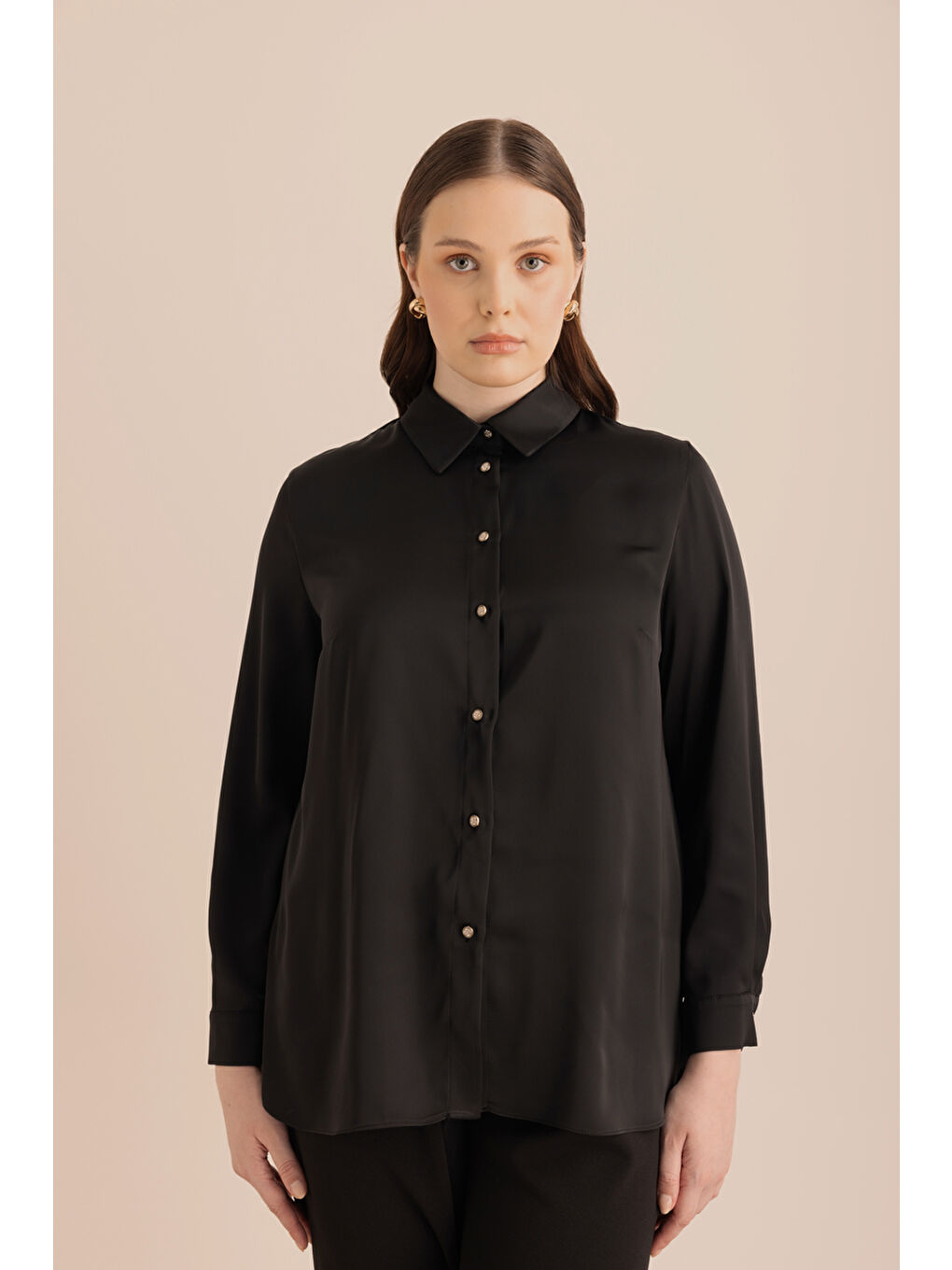 Siyah Arkası Pilise Detaylı Dokuma Tunik-1