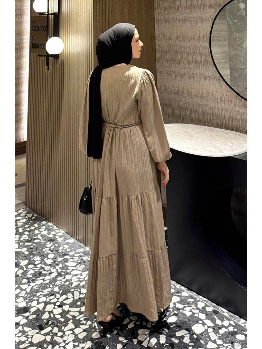 Biritli Tesettür Elbise Bej-3
