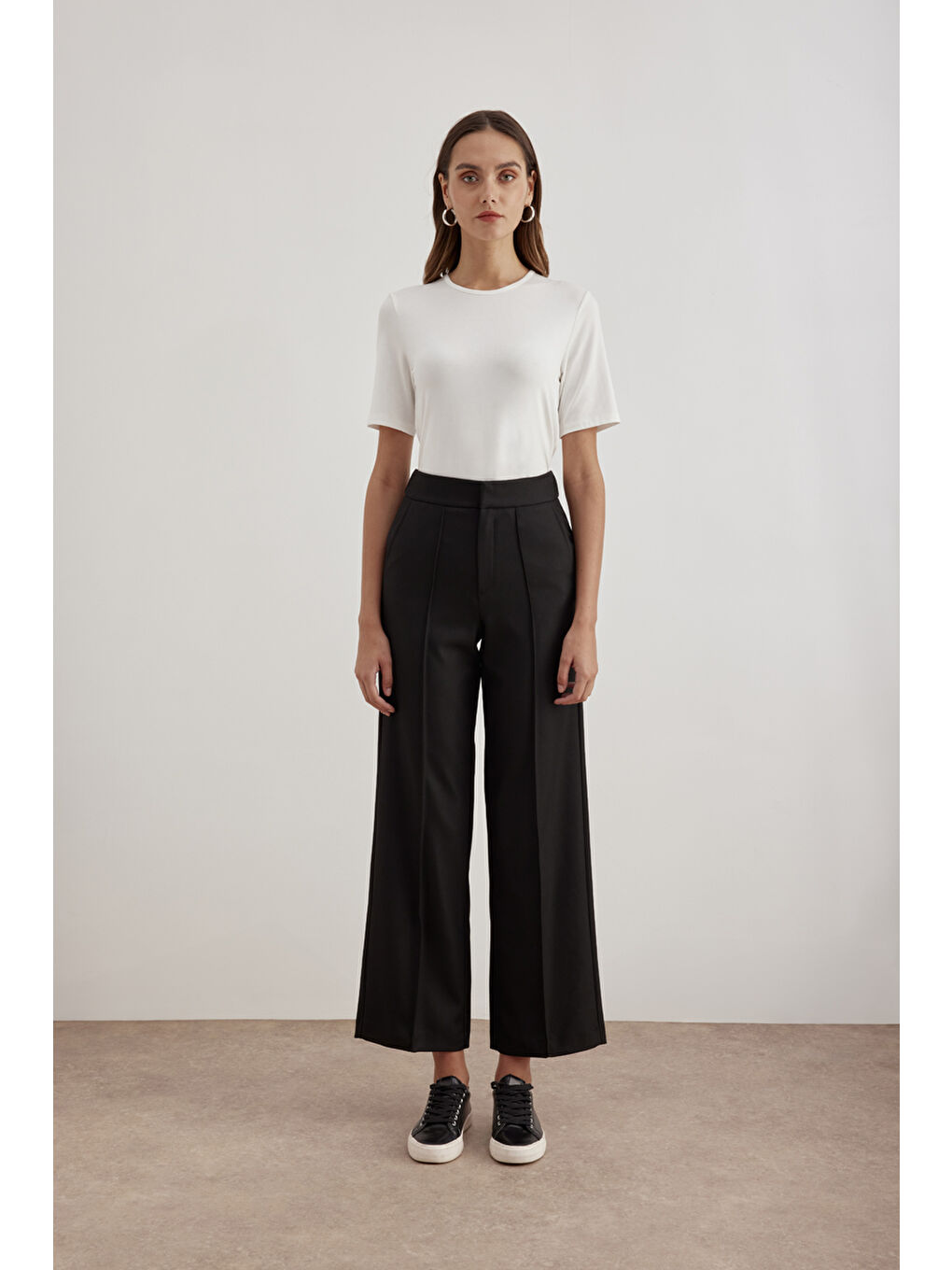 Siyah Nervürlü Pantolon-1