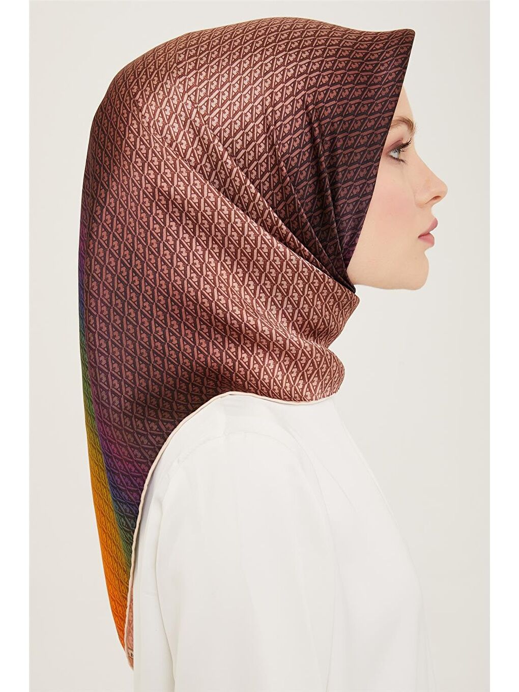 Karışık Monogram Desenli Sura İpek Eşarp 24Ya9104 52 21-1