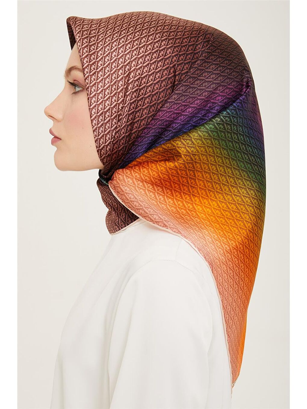 Karışık Monogram Desenli Sura İpek Eşarp 24Ya9104 52 21-2