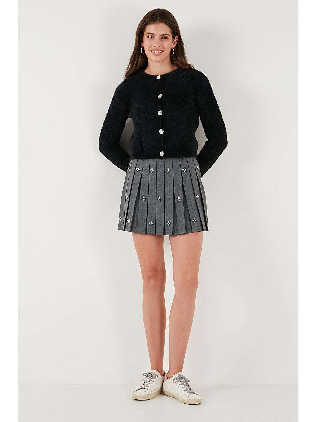 Siyah Fitted Fit Bisiklet Yaka Yumuşak Dokulu Crop Hırka 4615559-3