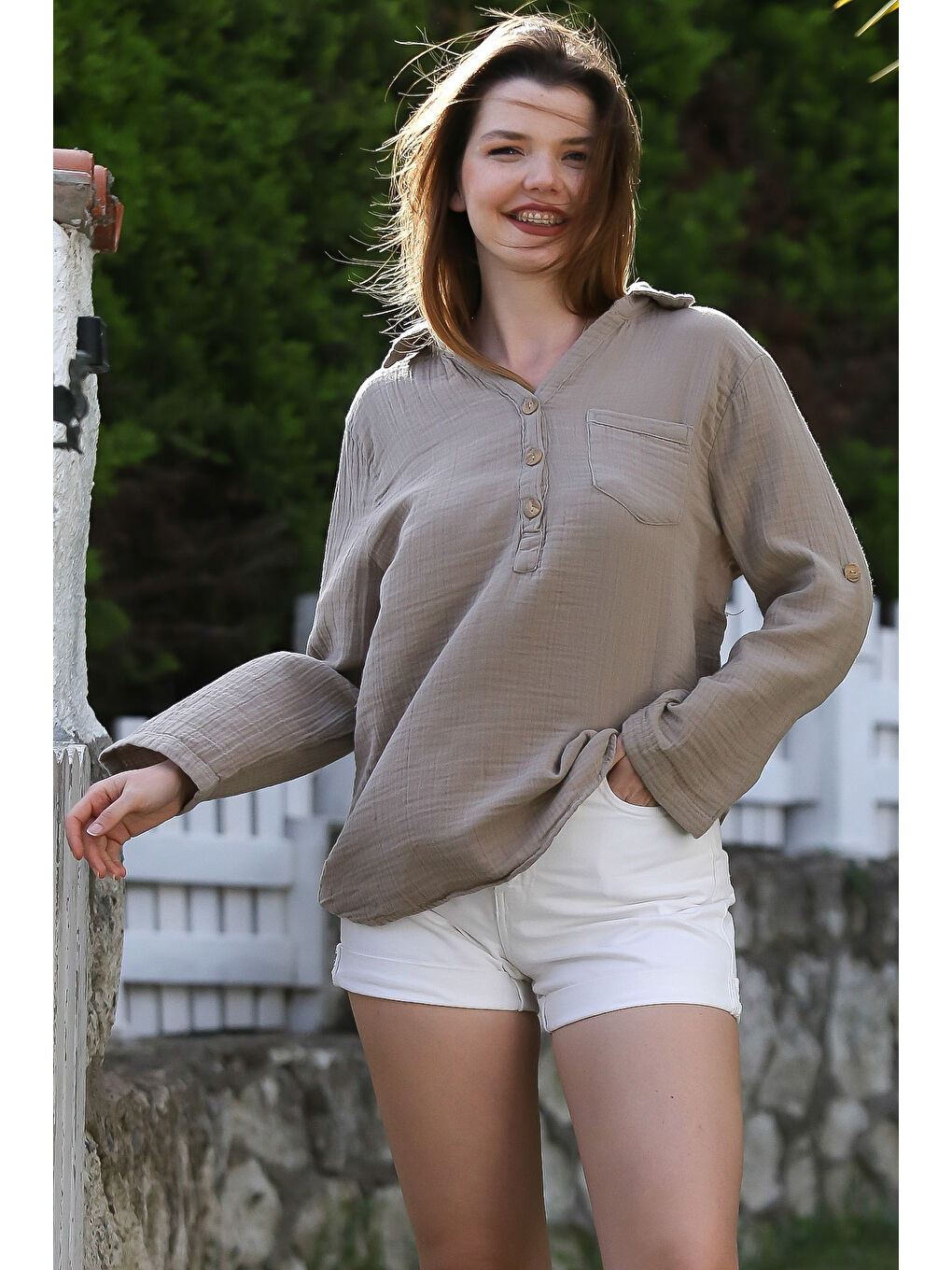 Kahverengi Açık Kahve Gömlek Yaka Düğmeli Uzun Kollu Cepli Casual Müslin Arkası Uzun Dokuma Bluz 70 66-4