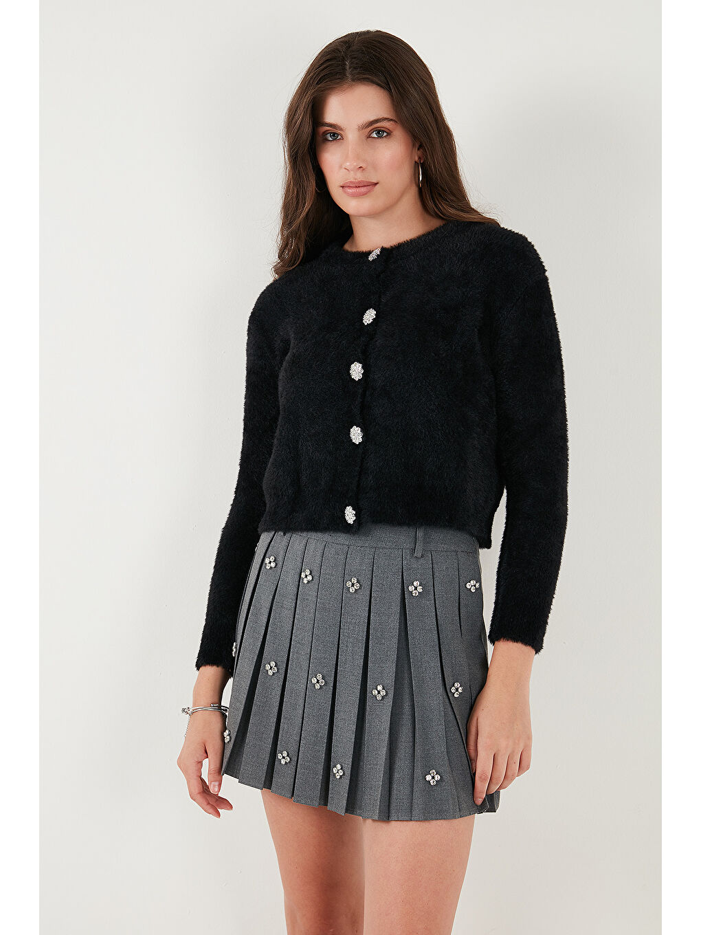 Siyah Fitted Fit Bisiklet Yaka Yumuşak Dokulu Crop Hırka 4615559-4