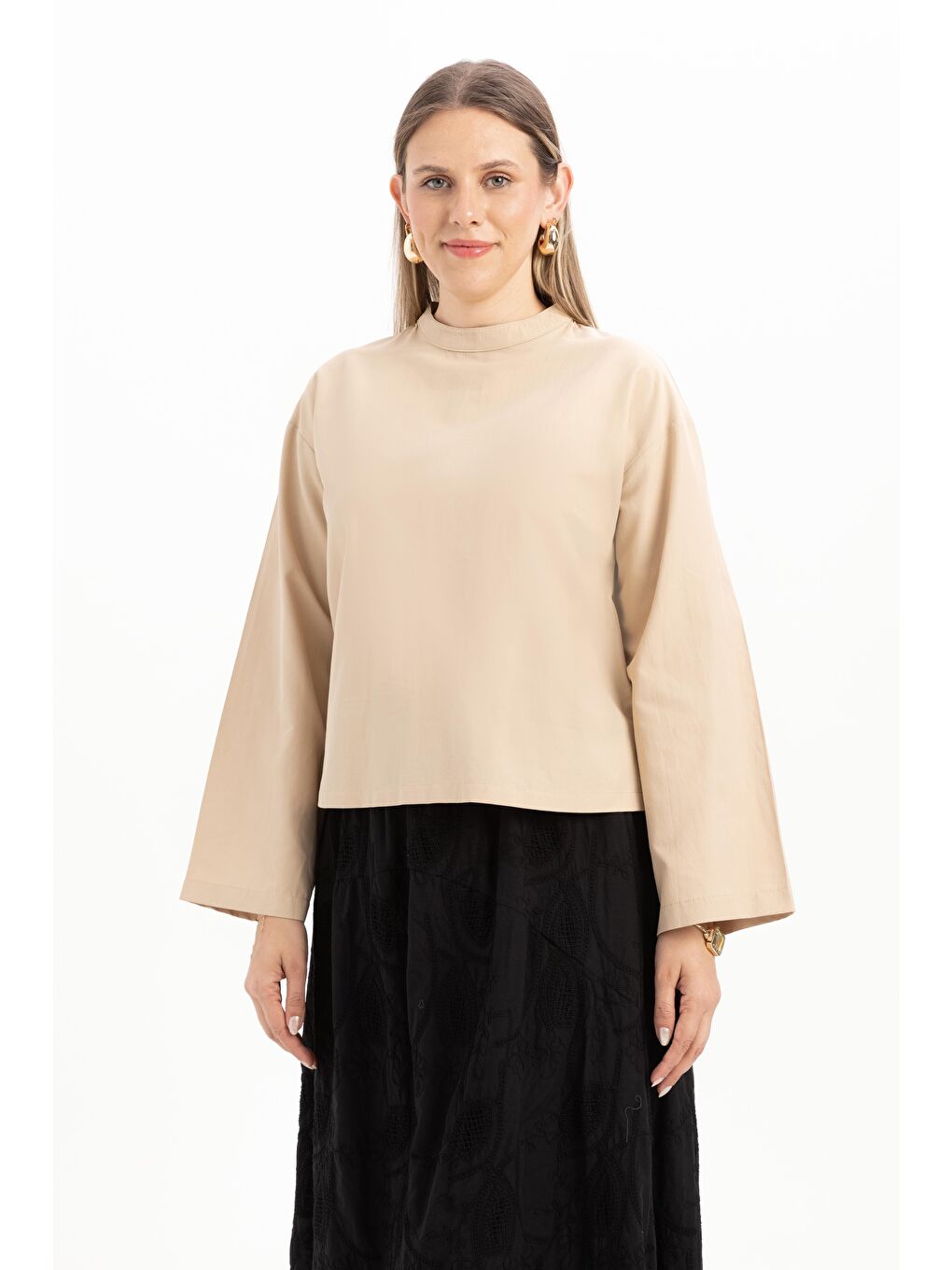 Bej-Gizli Fermuarlı Yırtmaçlı Bluz