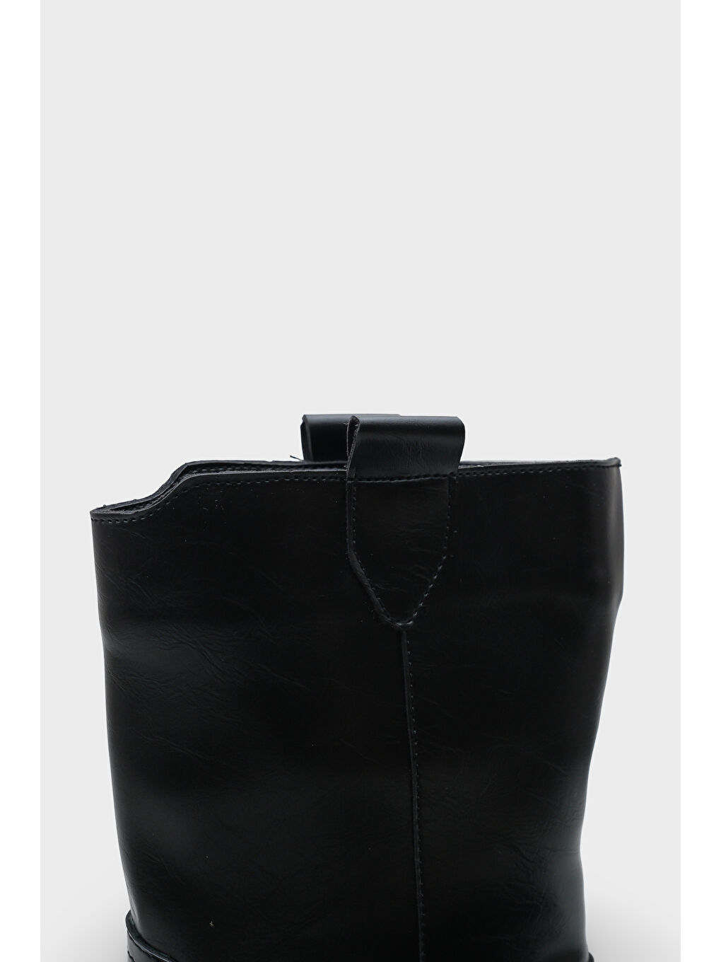 Emmye Kadın Siyah Yuvarlak Burun Bot-2