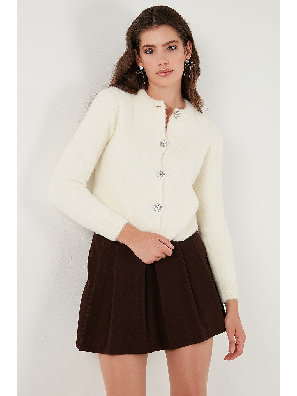 Ekru Fitted Fit Bisiklet Yaka Yumuşak Dokulu Crop Hırka 4615559-3