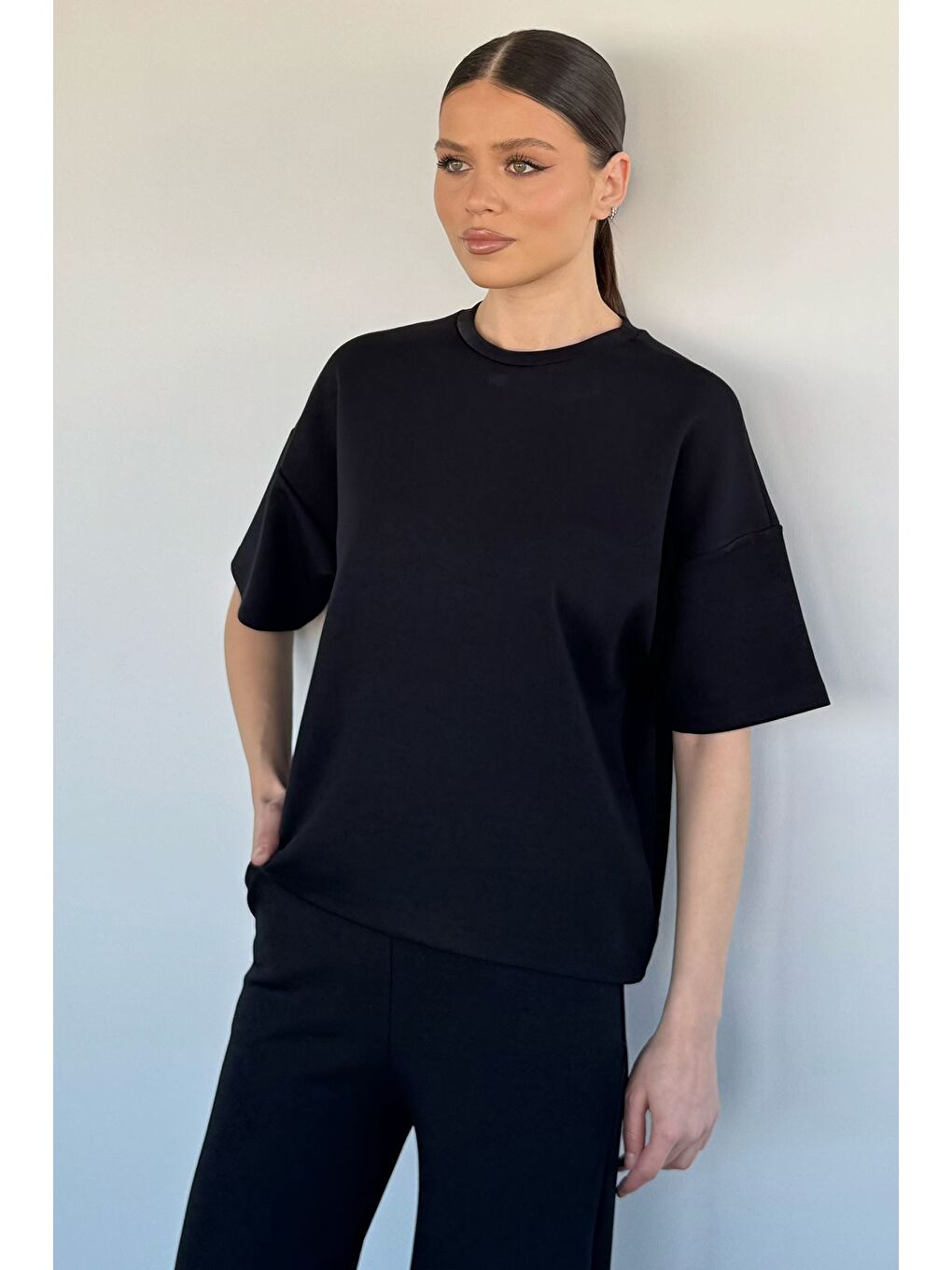 Siyah Kadın Bisiklet Yaka Tişört Bel Lastikli Palazzo Pantolon İkili Takım-2