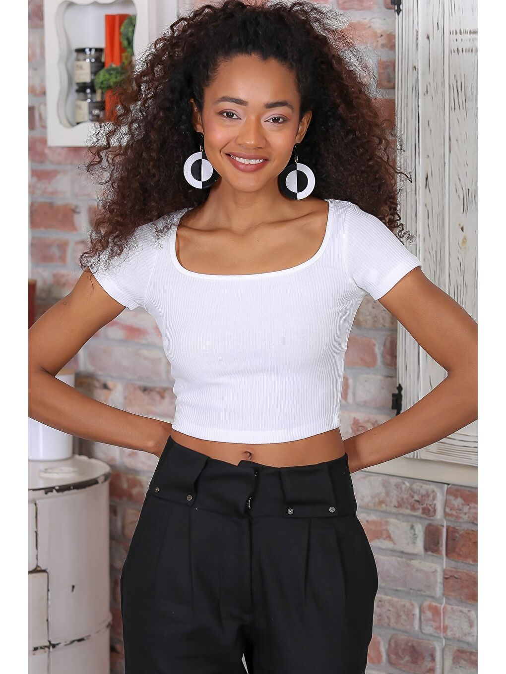 Kadın Beyaz Kare Yaka Kaşkorse Crop Basic Bluz M10010200BL94529-2