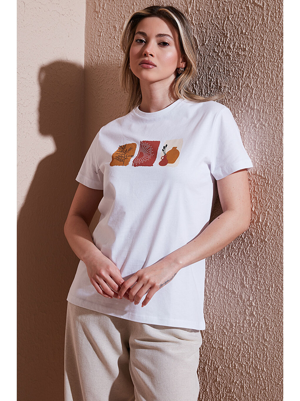 Beyaz Baskılı % 100 Pamuk Regular Fit Bisiklet Yaka Kadın T Shirt 25Y0300K1-2