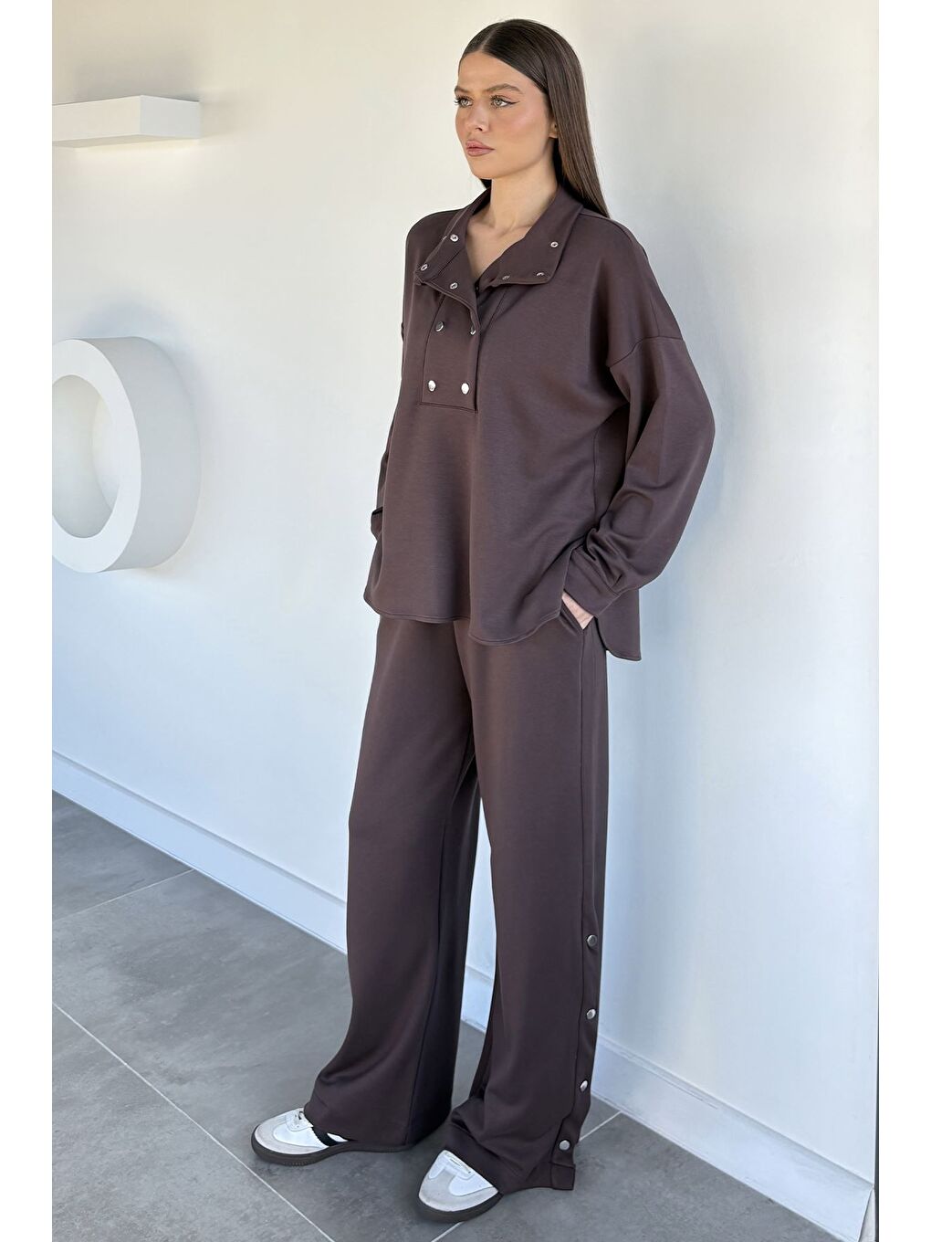 Kahverengi Kadın Çıtçıt Detaylı Sweat Bel Lastikli Pantolon İkili Takım