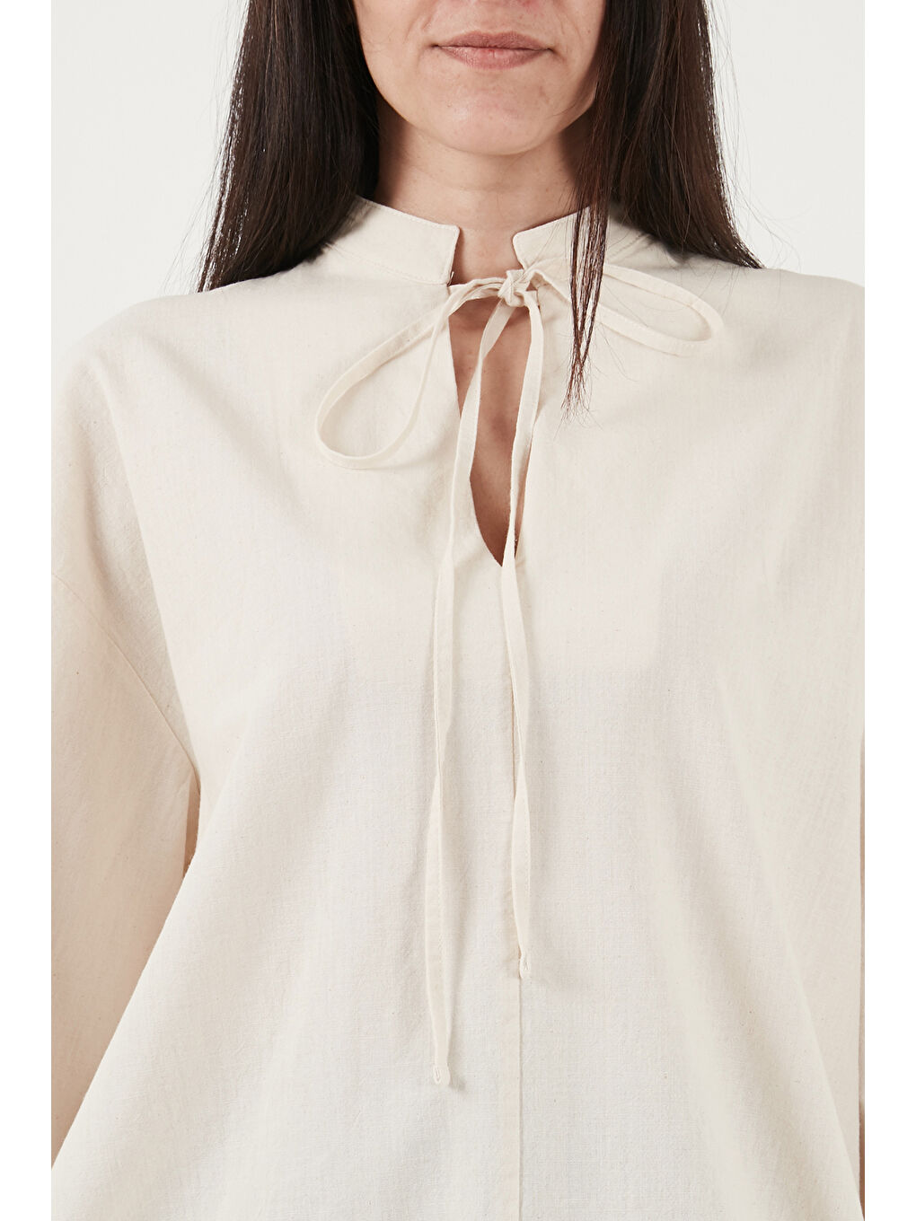 Ekru Bağlamalı Hakim Yaka Pamuklu Rahat Bluz 6925480-4