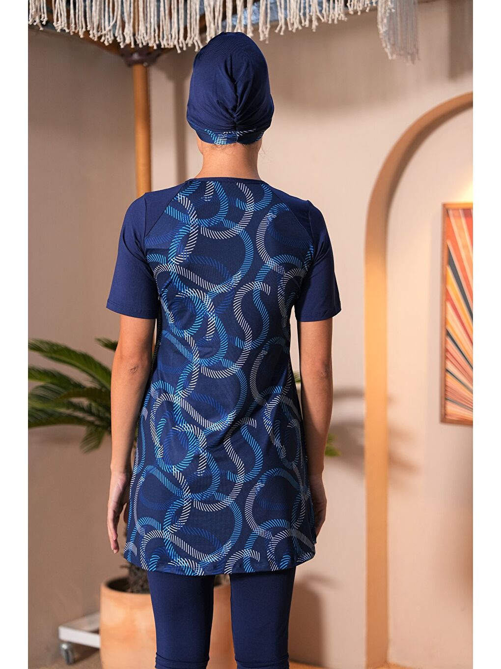 Lacivert Dijital Baskılı Garnili Kısa Kol Yarı Kapalı Tesettür Mayo 3186-4