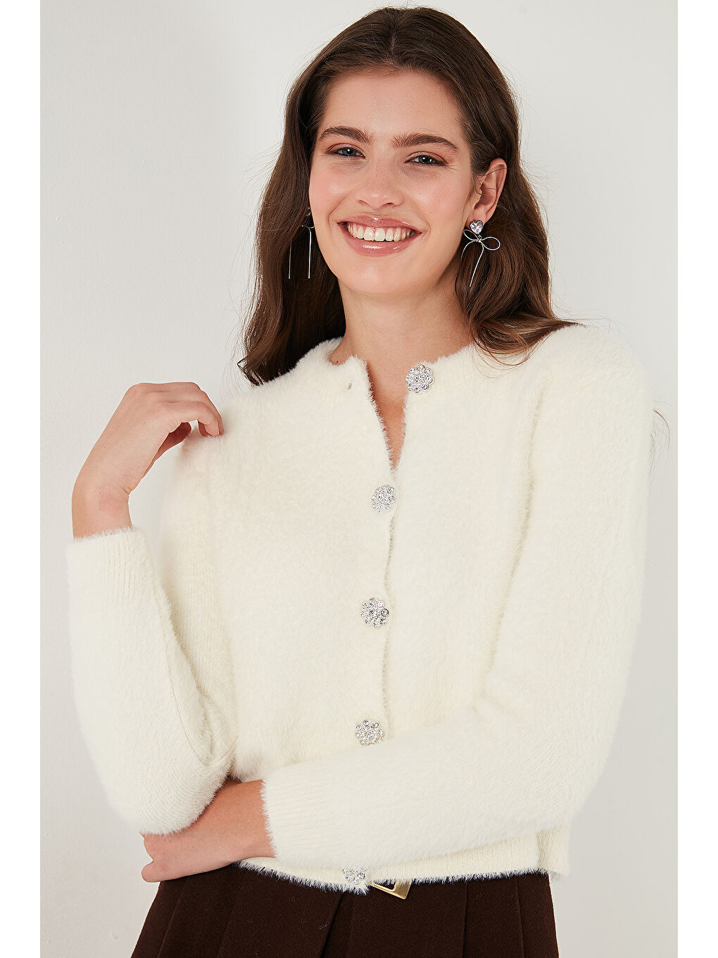 Ekru Fitted Fit Bisiklet Yaka Yumuşak Dokulu Crop Hırka 4615559-4