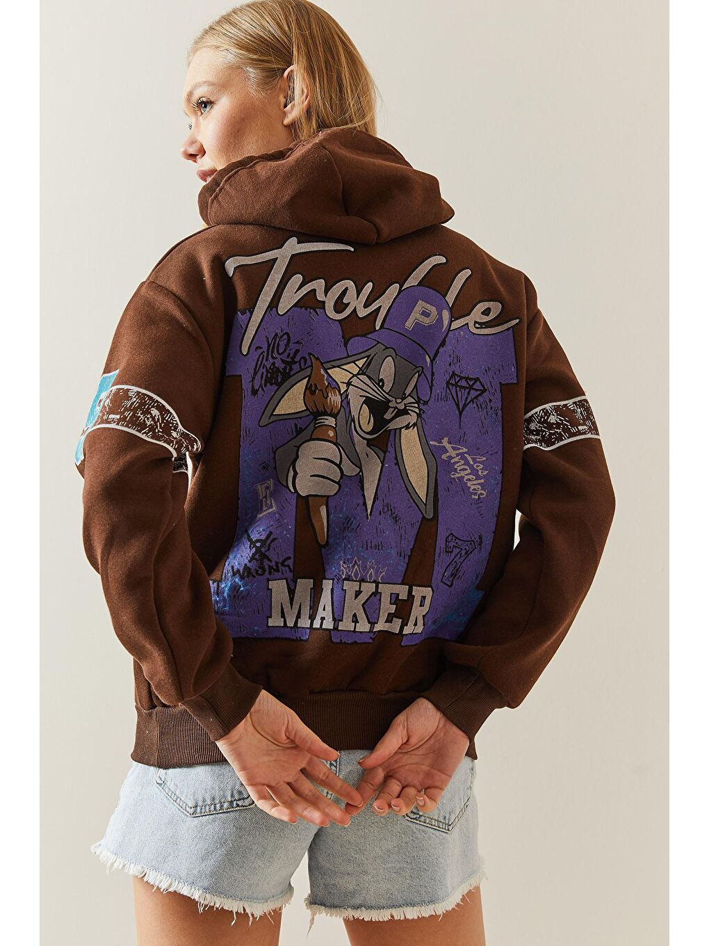 Kahverengi Şardonlu & Arkası Baskılı Kapüşonlü Sweatshirt 4KXK8-47835-18