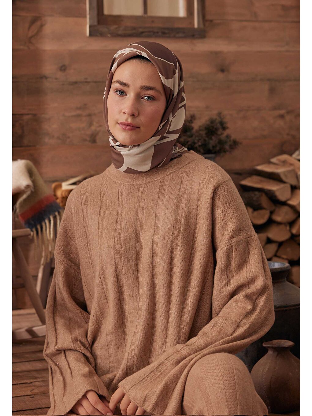 Kahverengi Color Block Desen Pamuk İpek Eşarp Fındık Kabuğu