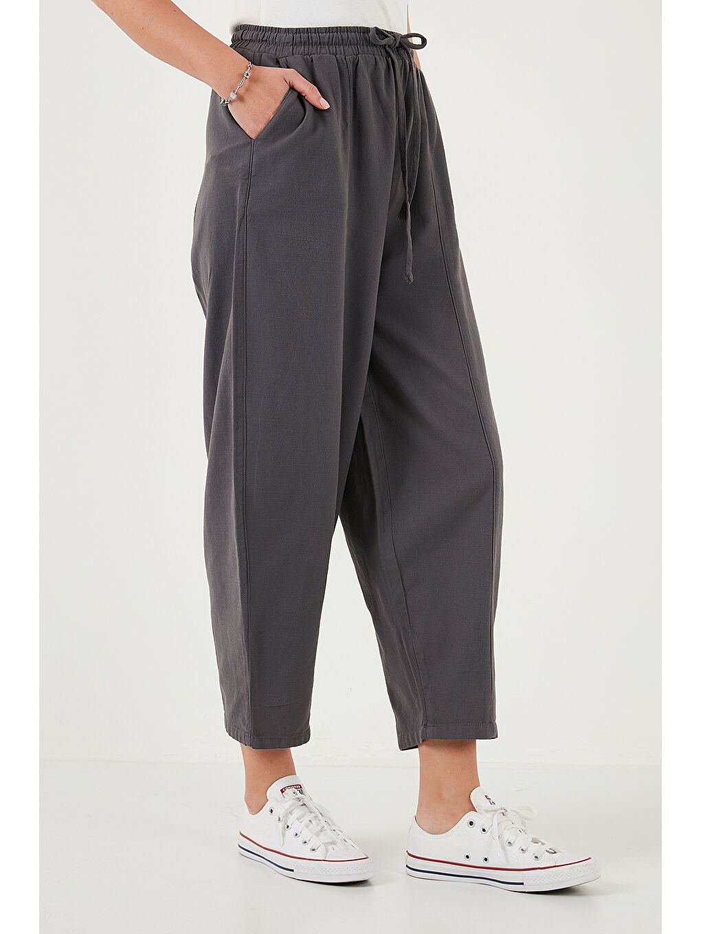 Antrasit Pamuklu Relaxed Fit Normal Bel Daralan Paça Pantolon 668YP5198-1