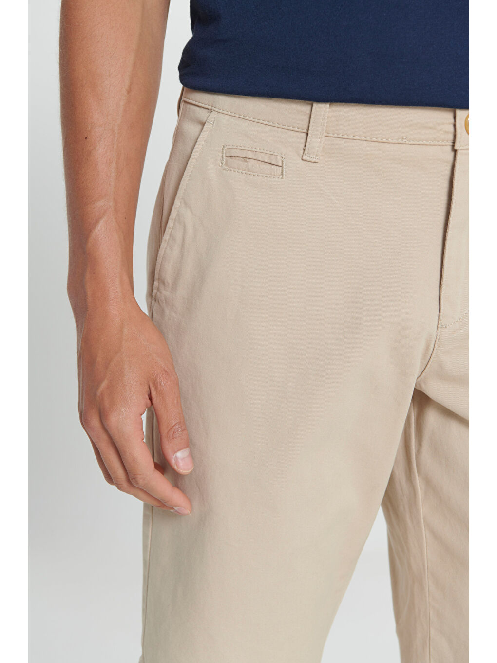 Erkek Bej Slim Fit Dar Kesim Armürlü %100 Pamuk Casual Chino Şort-3
