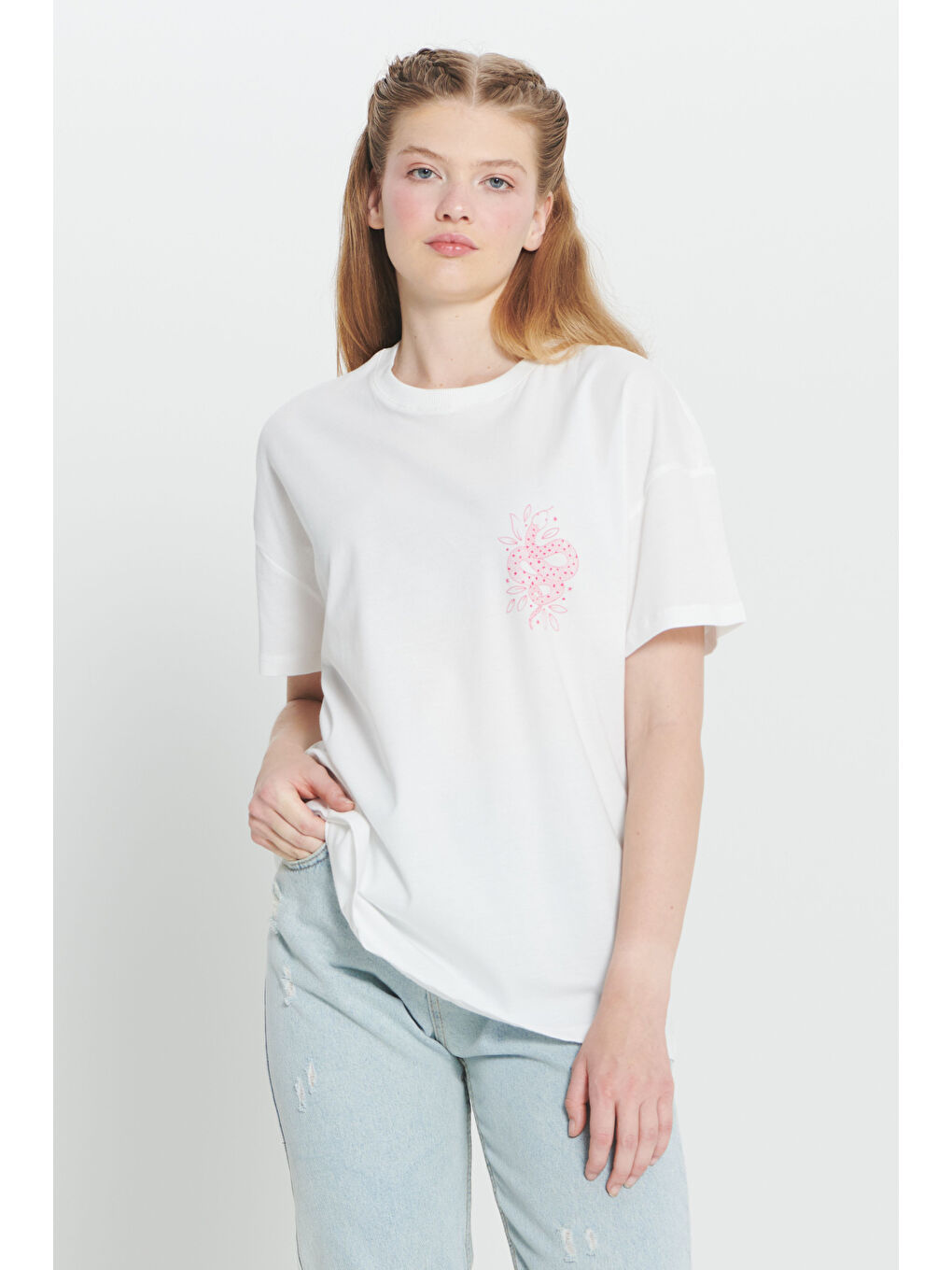 Ekru %100 Pamuk Oversize Fit Bol Kesim Bisiklet Yaka Baskılı Tişört