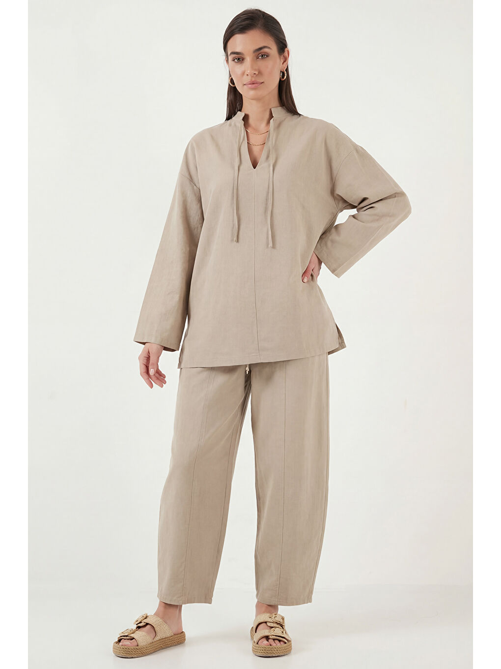 Bej Bağlamalı Hakim Yaka Pamuklu Rahat Bluz 6925480-1