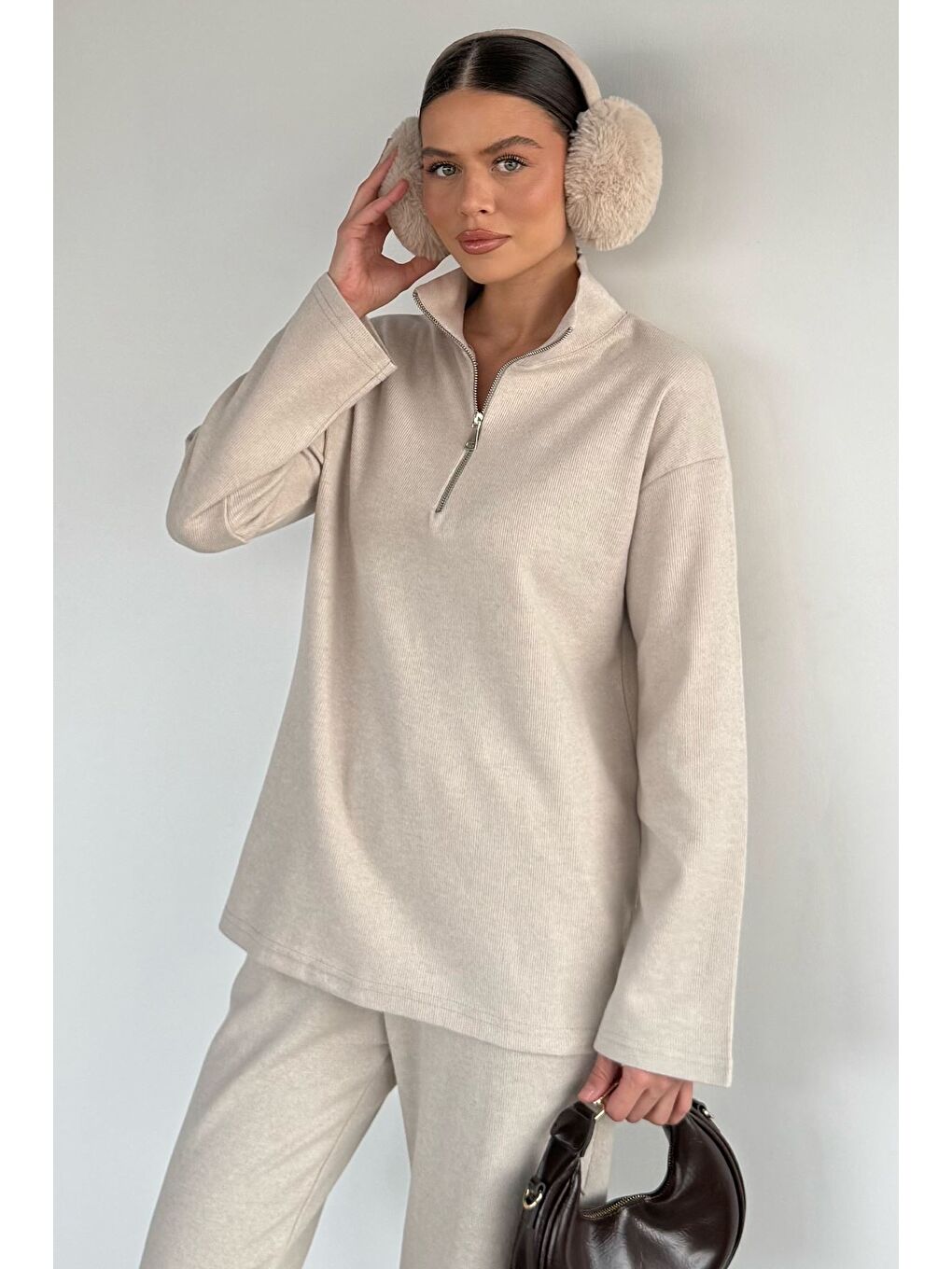 Bej Kadın Polo Yaka Selanik Kumaş Sweat Bel Lastikli Pantolon İkili Takım