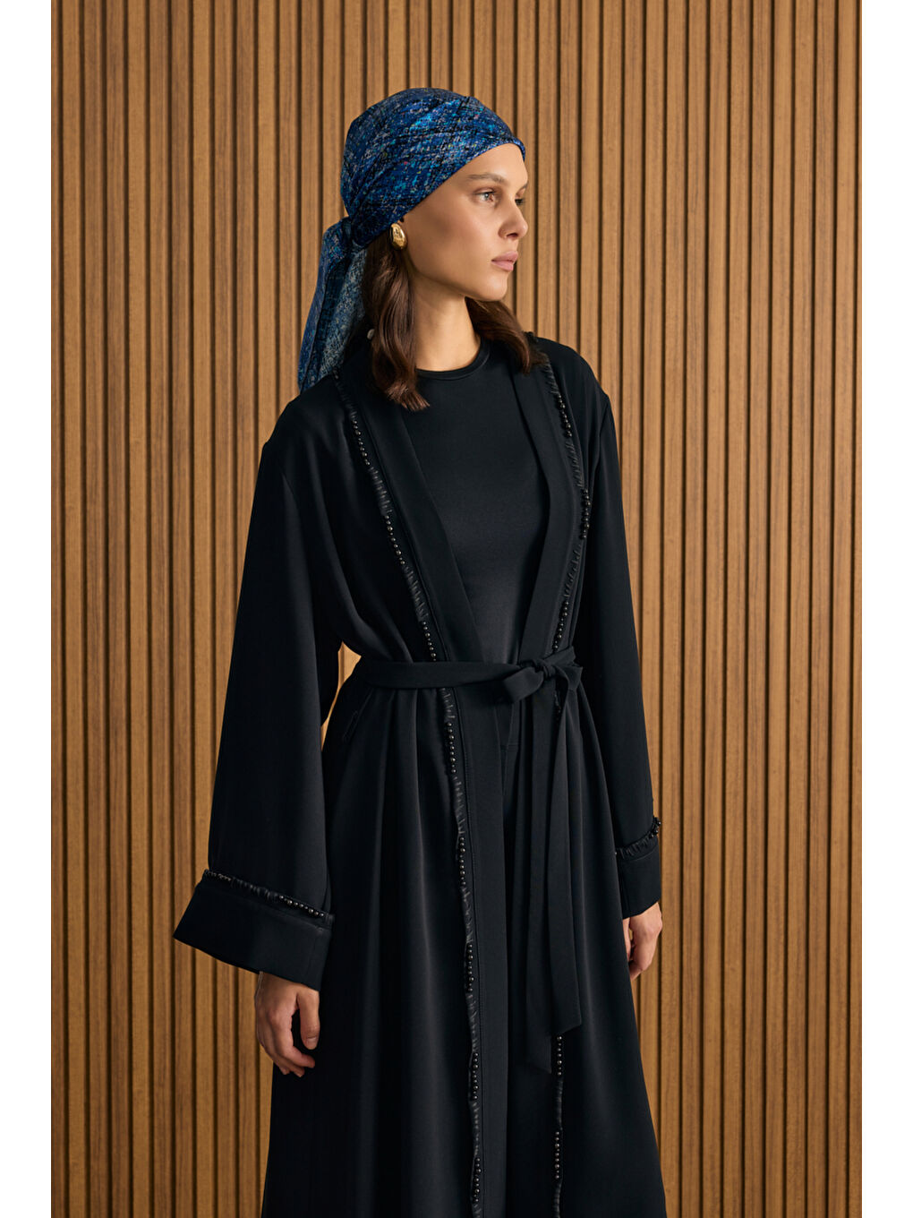 Siyah Boncuk Ve İp İşlemeli Kimono-1