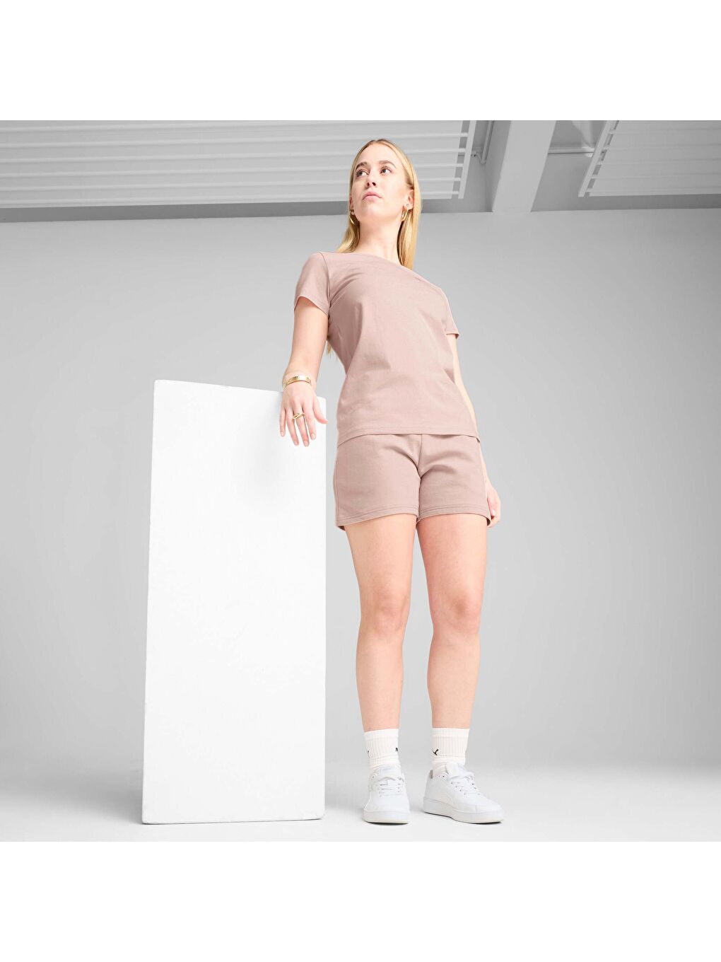 Pembe ESSENTIALS ELEVATED Kadın Tişört-1