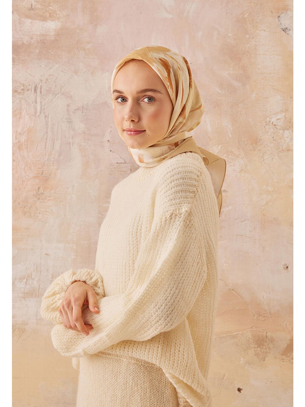 Kahverengi Noa Desen Pamuk İpek Eşarp Tarçın-3