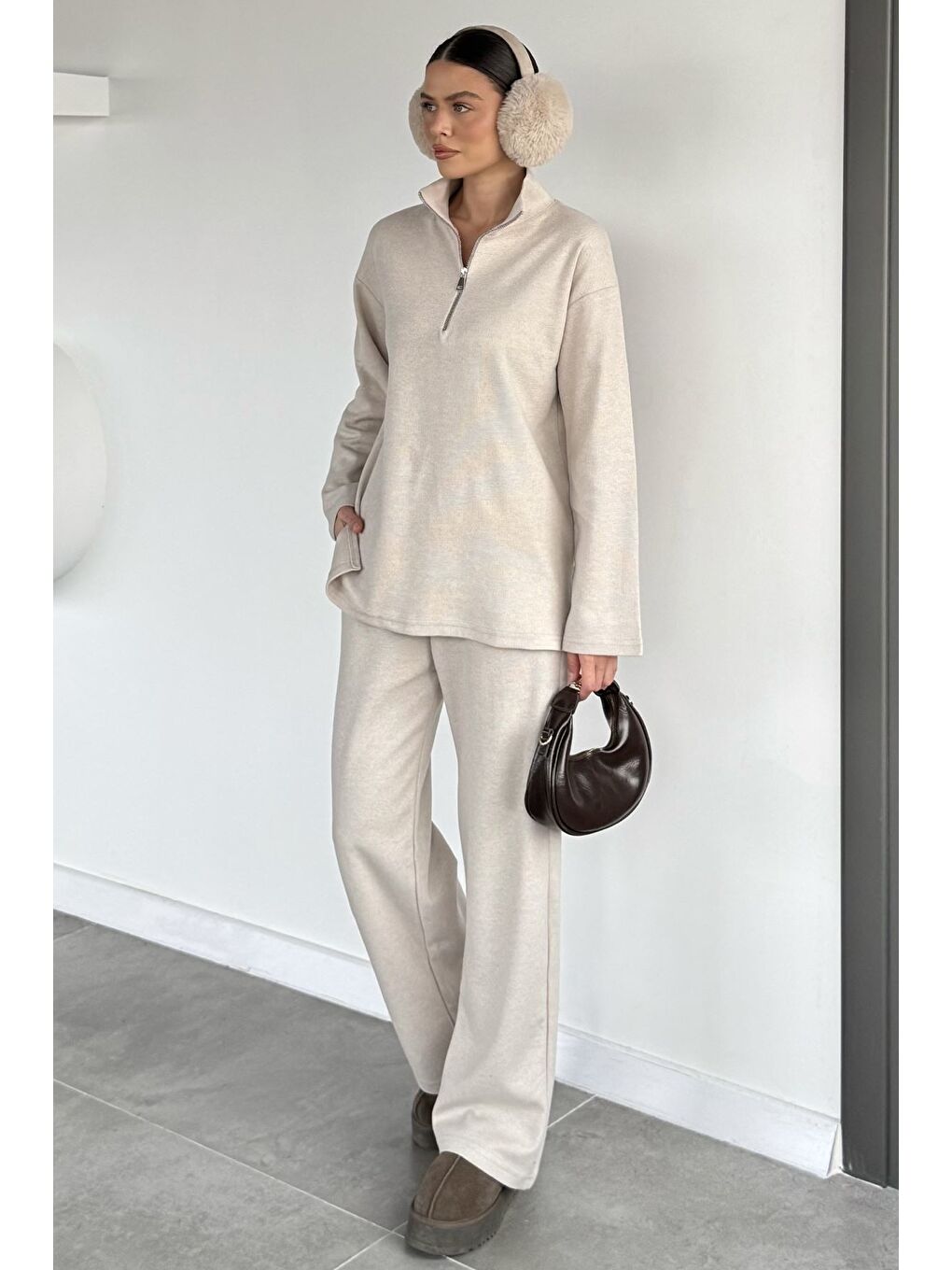 Bej Kadın Polo Yaka Selanik Kumaş Sweat Bel Lastikli Pantolon İkili Takım-1