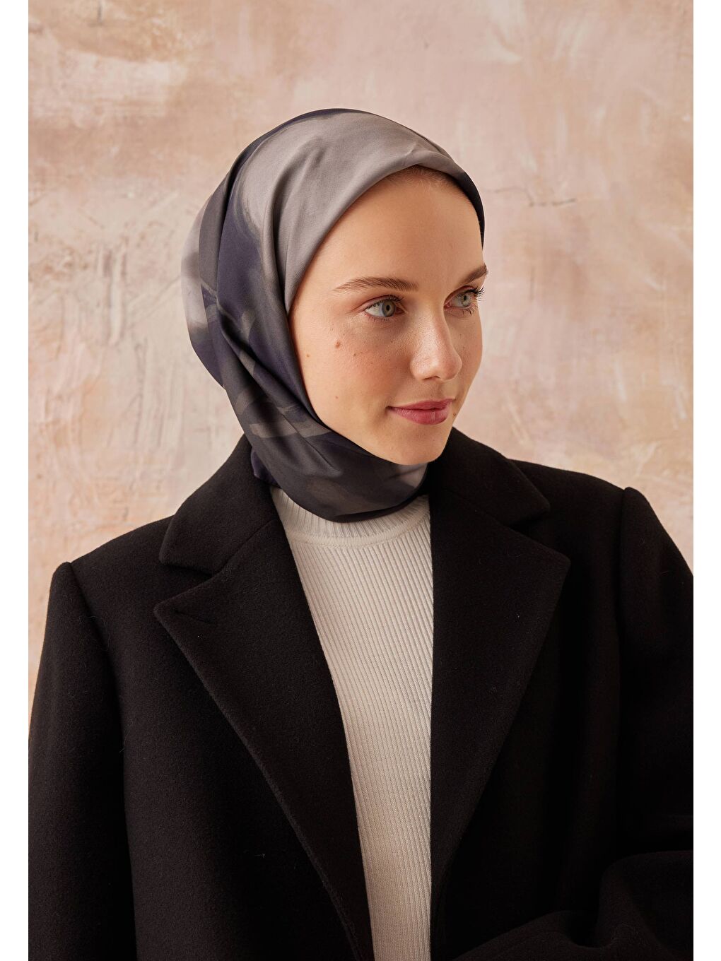 Darcy Desen Pamuk İpek Eşarp Siyah-2