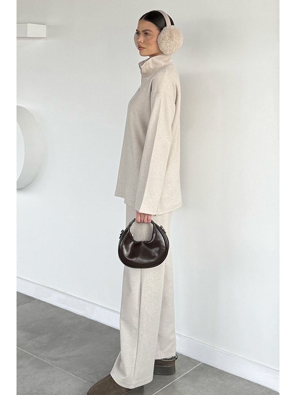 Bej Kadın Polo Yaka Selanik Kumaş Sweat Bel Lastikli Pantolon İkili Takım-3